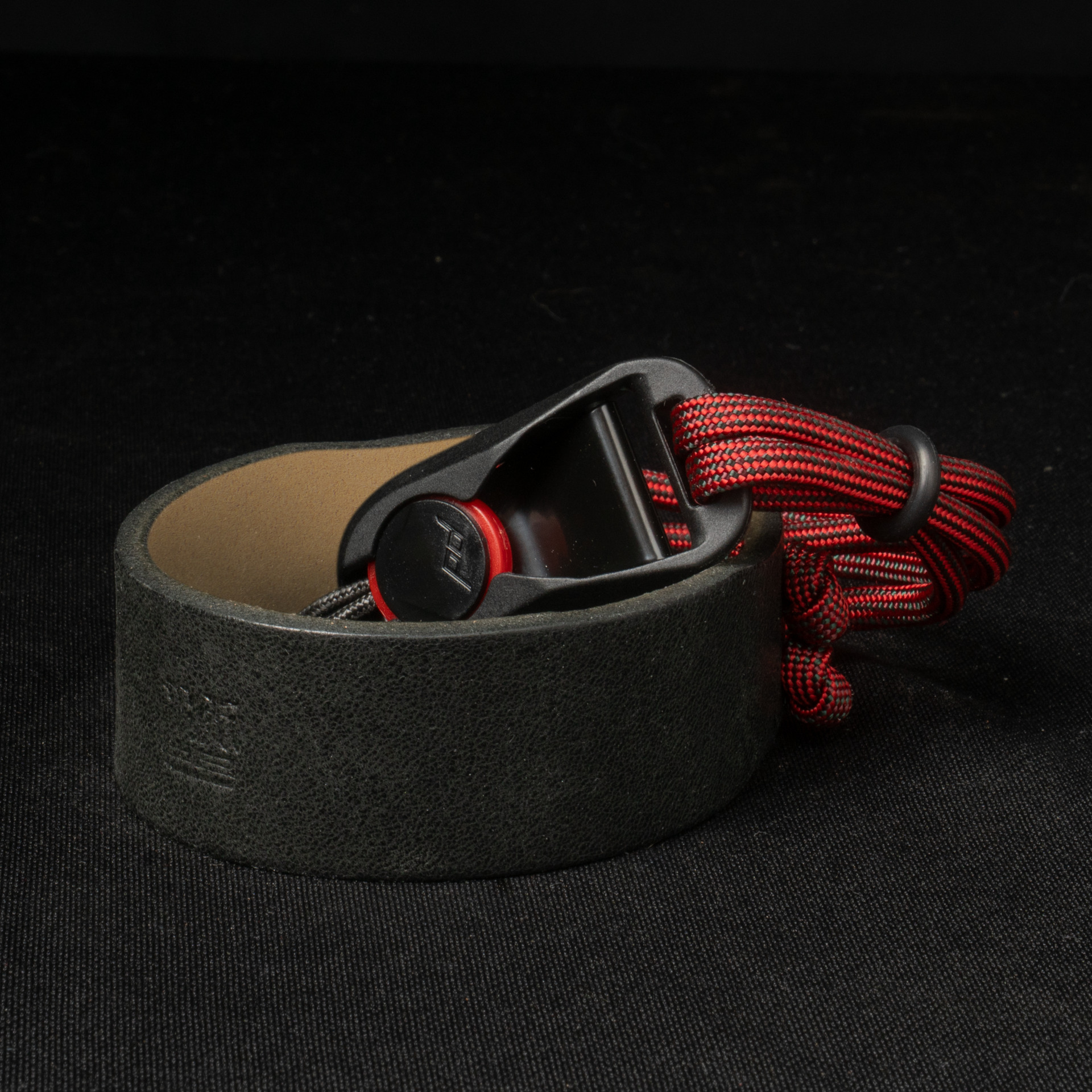 Parashooter Wrist Strap 011 (Peak Design Anchor Link)